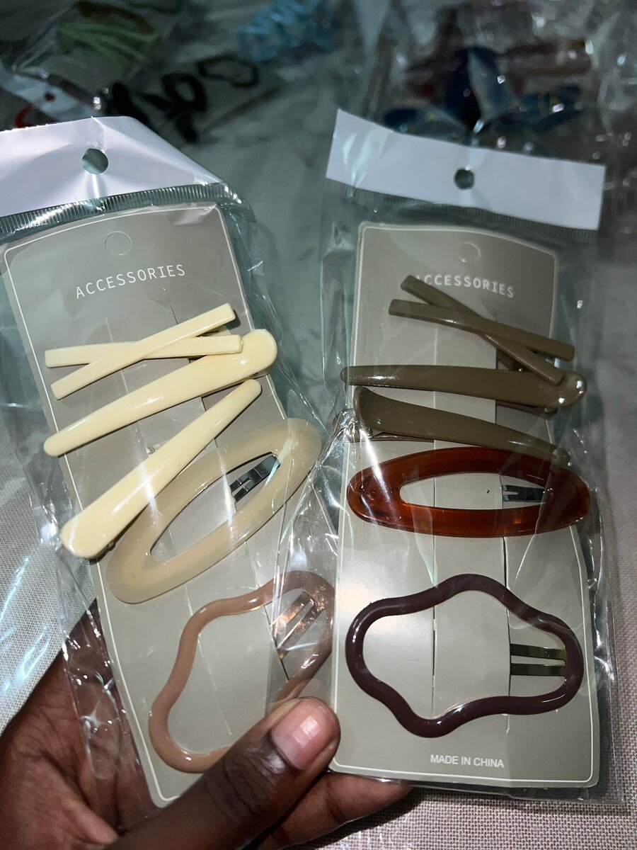 Ensemble de barrettes colorées