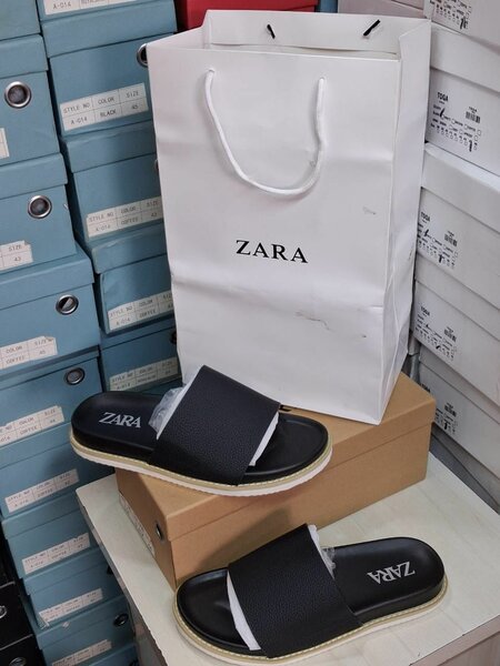 Mules décontractées Zara