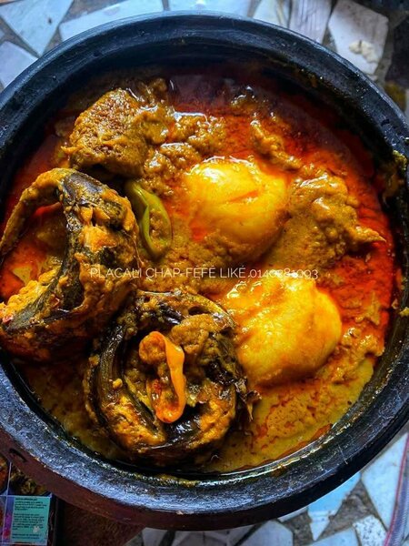 Foutou banane -sauce graine