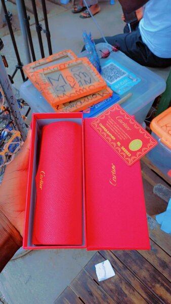 Étui rouge élégant