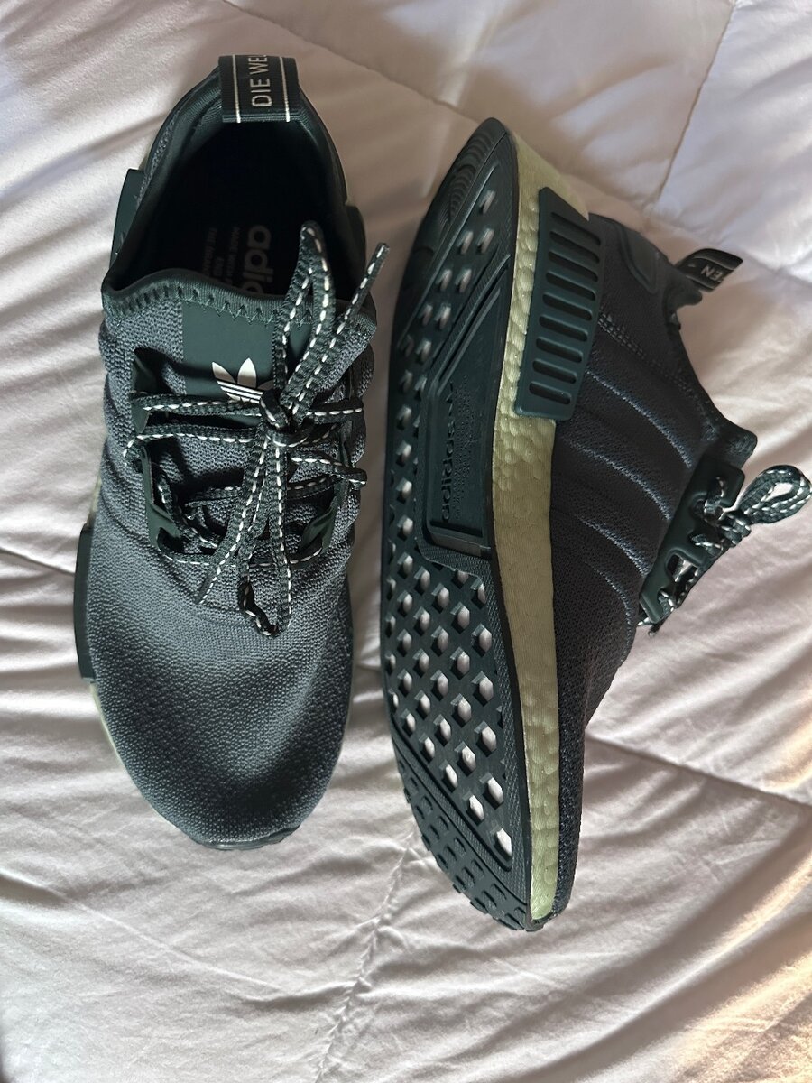 Adidas Womens NMD R1