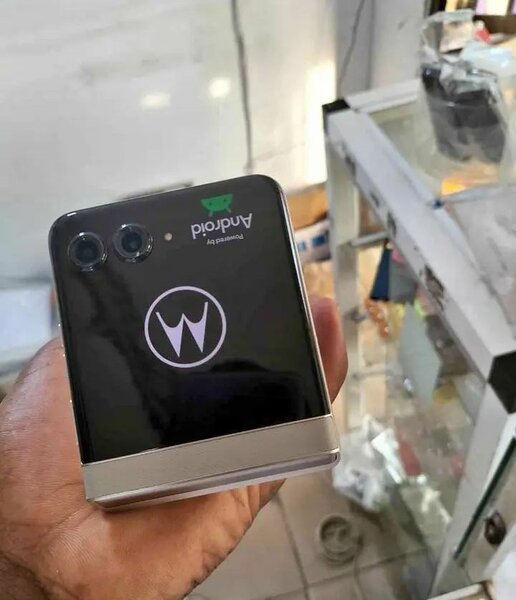 Téléphone pliable Motorola Razr