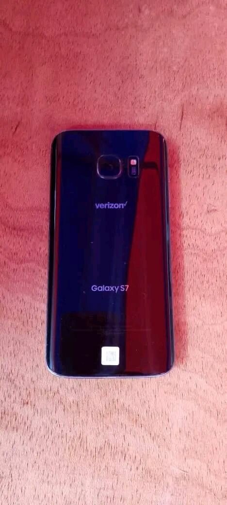Samsung Galaxy S7 Smartphone