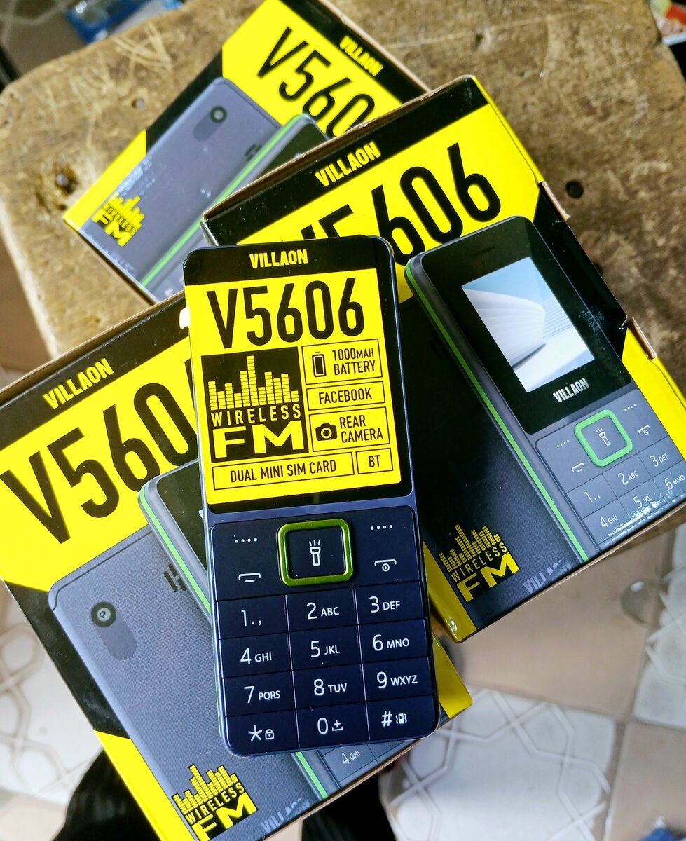 Téléphone Portable V5606 Dual SIM