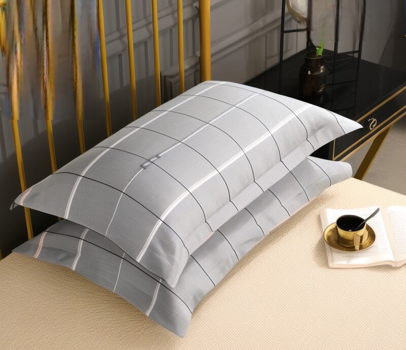 Удобная подушка с наволочкой