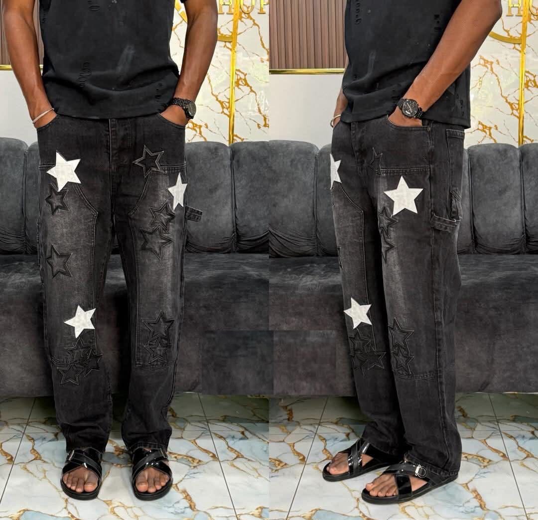 Jean large avec étoiles
