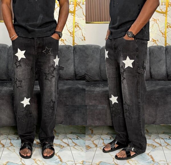 Jean large avec étoiles