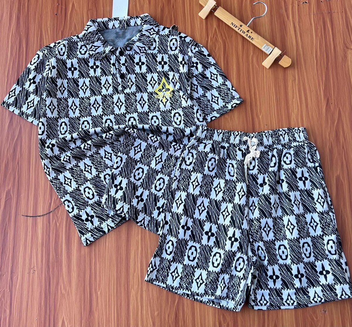 Mens Lacoste Top & Down Shorts