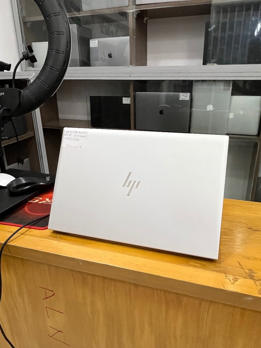 HP Laptop 15.6" Ryzen 5