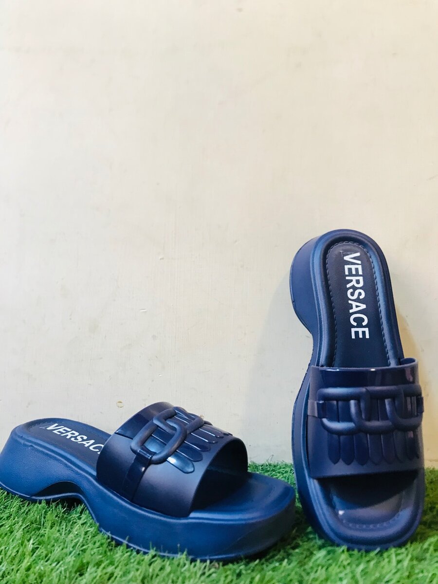 Ladies house slippers