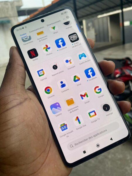 XIAOMI MI 11T 5G 256/8+3Go QUASI NEUF IMPORTÉ