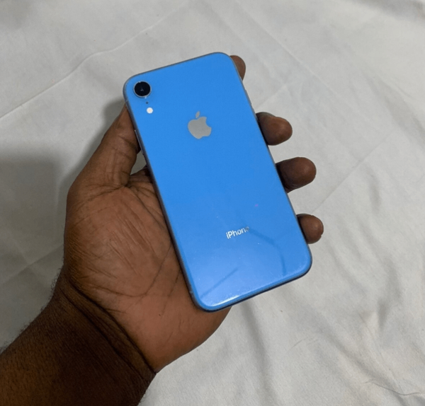 iPhone XR