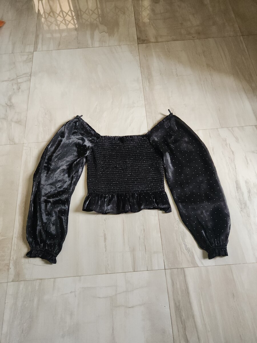 WAYF Polka Dot Smocked Long Sleeves Blouse