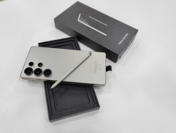 SAMSUNG GALAXY S25 ULTRA