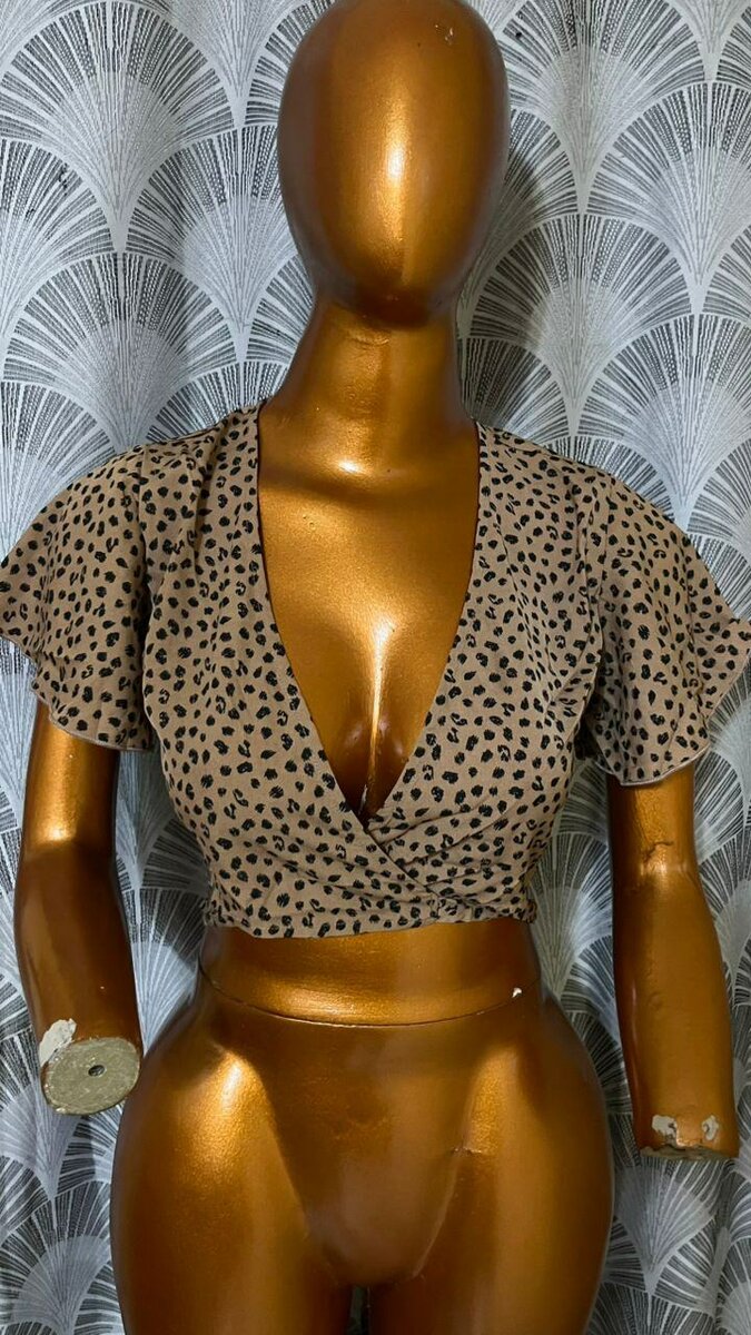 Top court léopard femme