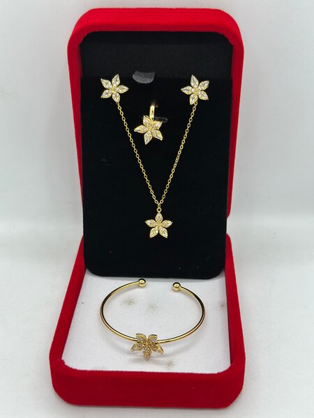 Parure Bijoux Fleurs Dorées