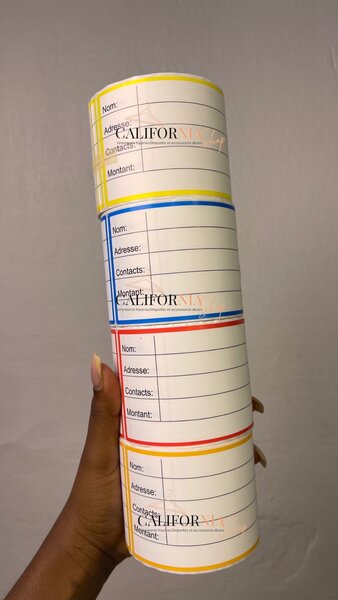 Rouleau détiquette  de livraison  autocollantes