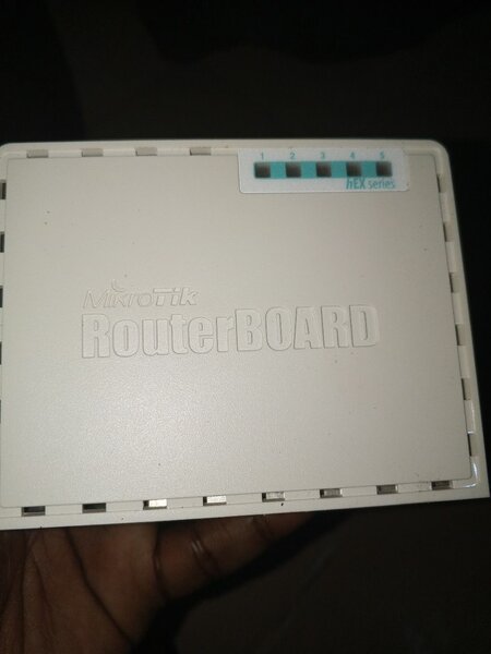 Routeur MicroTik hEX série