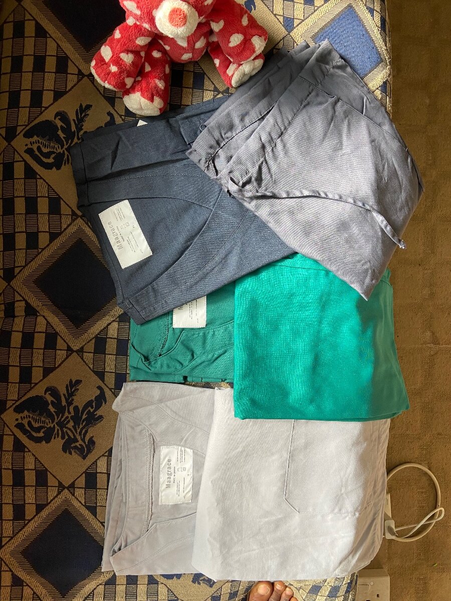 Nursing scrubs for both genders