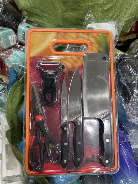 Ensemble de coûteux