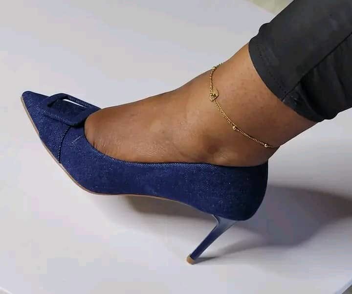 Élégants escarpins à talons