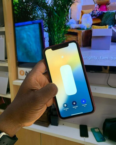 iPhone 11