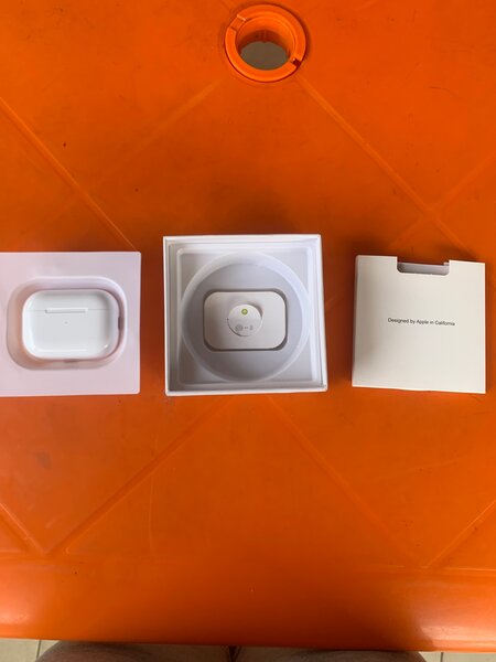 Apple AirPods Pro casi neuf