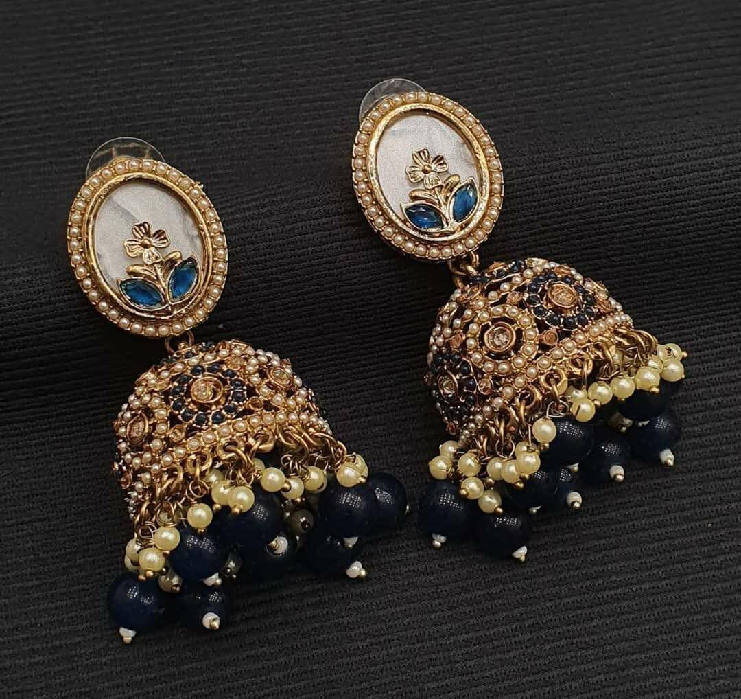 Ladies earrings