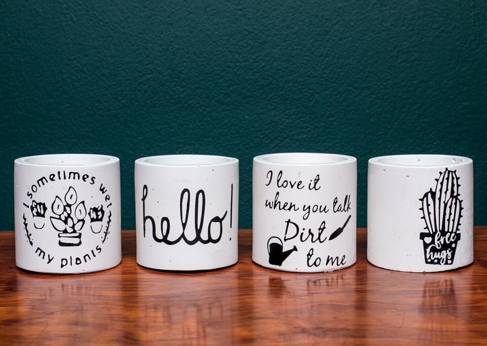 Mwaba flowerpot 9cm wide and 9cm deep