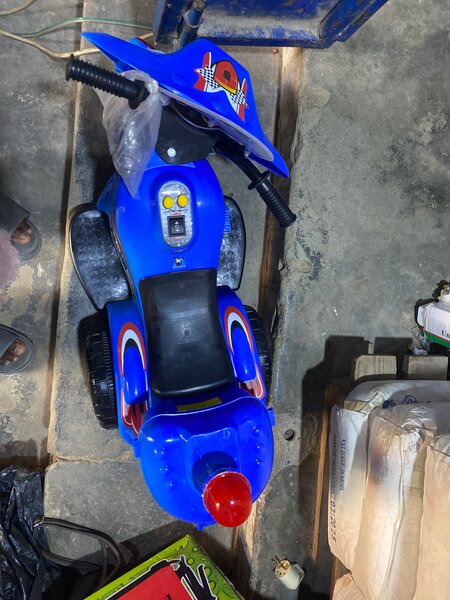 Moto pour enfants électrique