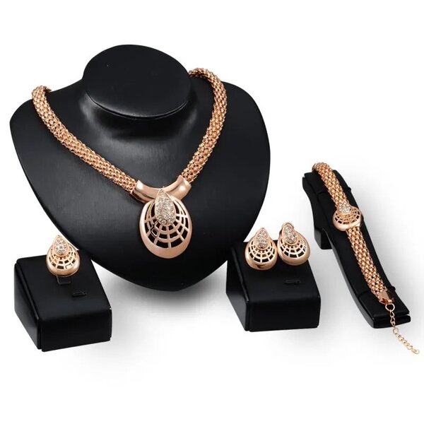 Ladies jewelrys set