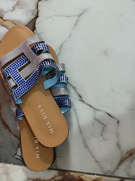 Sandales strass élégantes