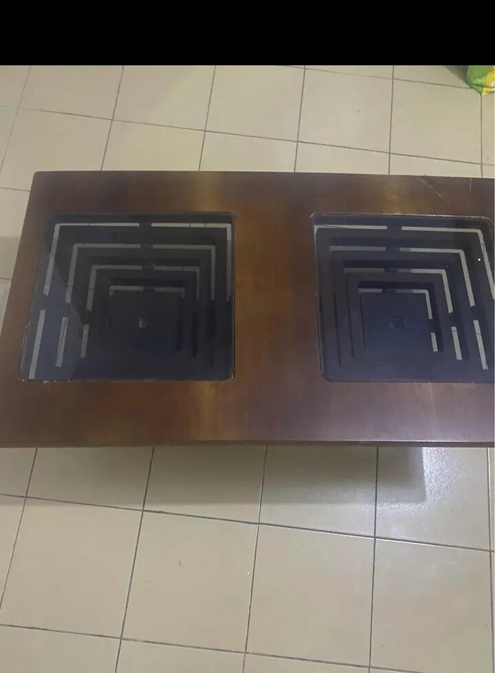 Table basse en bois design moderne