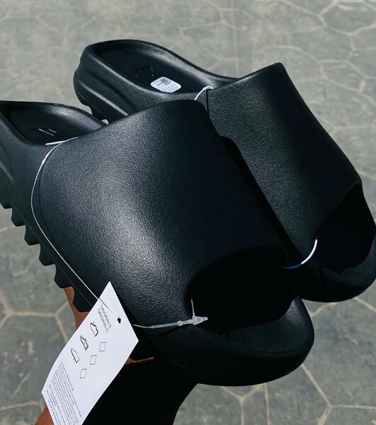 Yeezy slides  