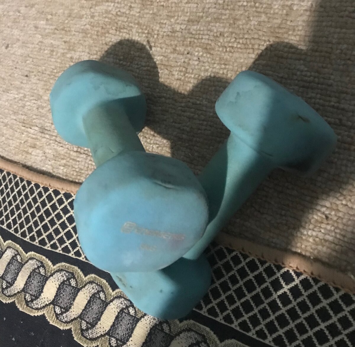 Гантели каждый 3кг обши 6кг