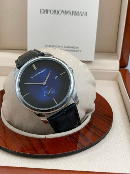 EMPORIO ARMANI LEATHER WATCH