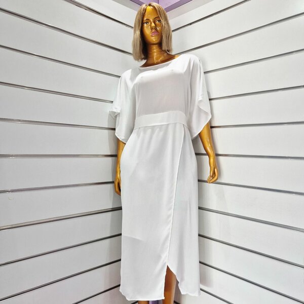 Robe Élégante à Manches Chauve-Souris