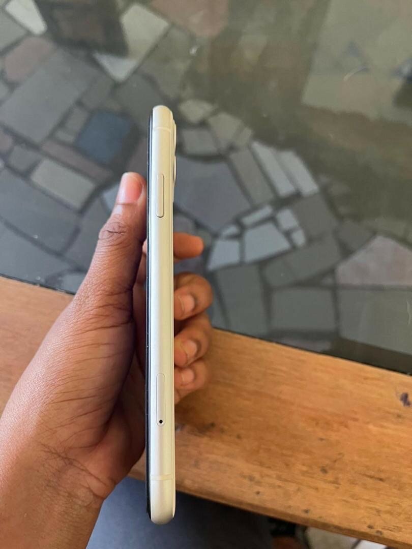 iPhone 11 Blanc 64 Go