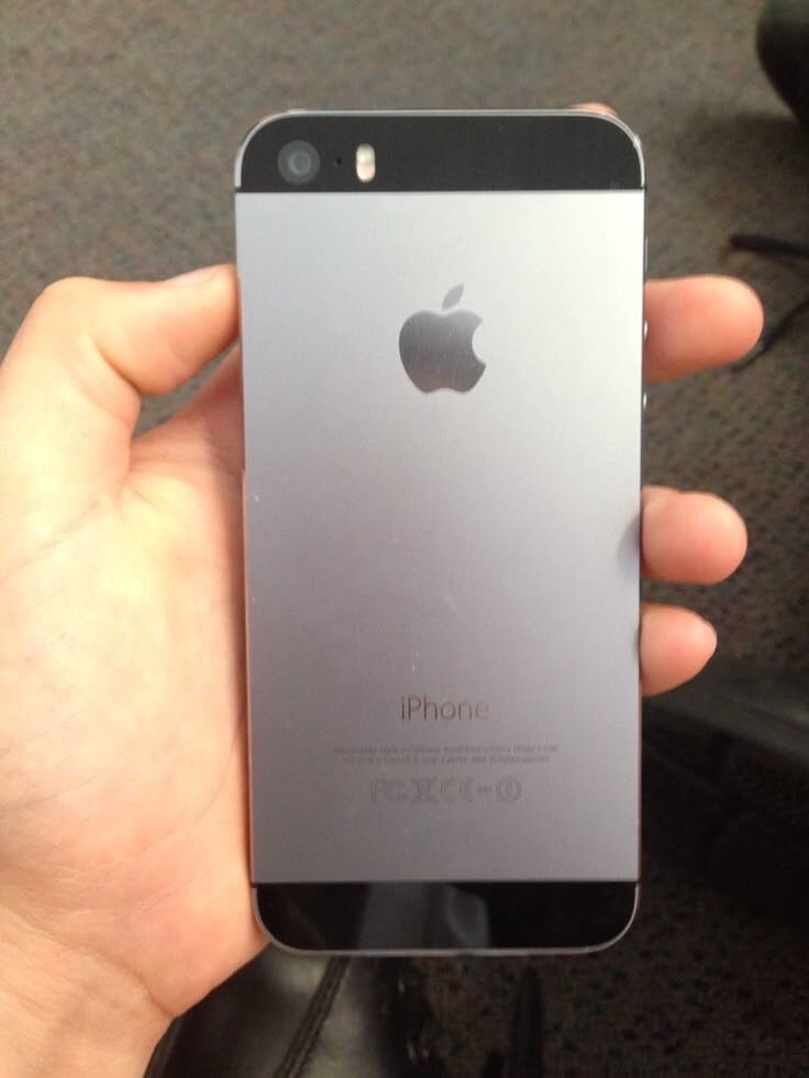 iPhone 5s 16Go Gris Sidéral