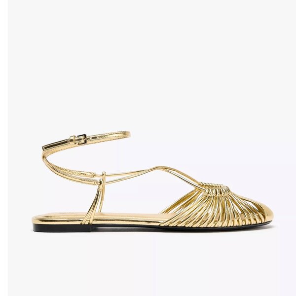 Sandales dorées élégantes