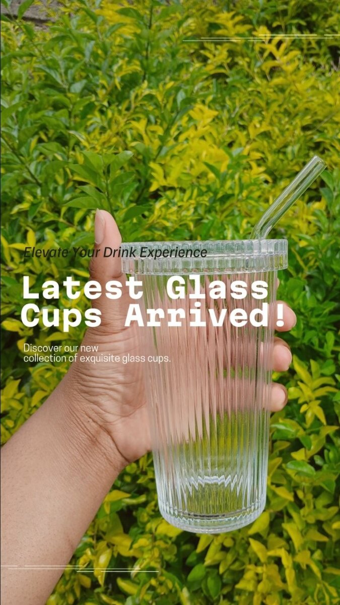 Fancy glass cups with glass straws ️
