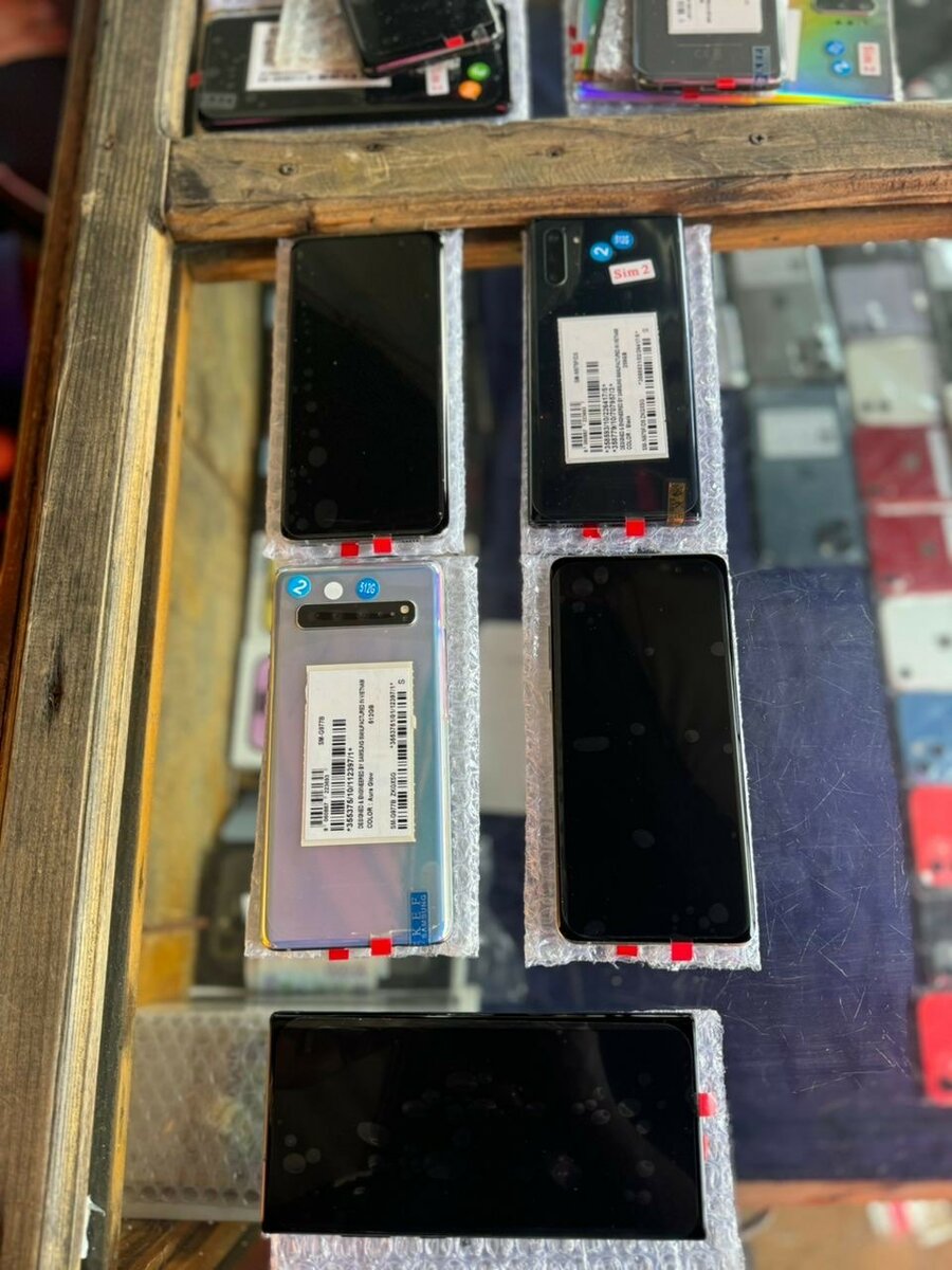 Samsung galaxy S20 plus 512giga 12 giga ram