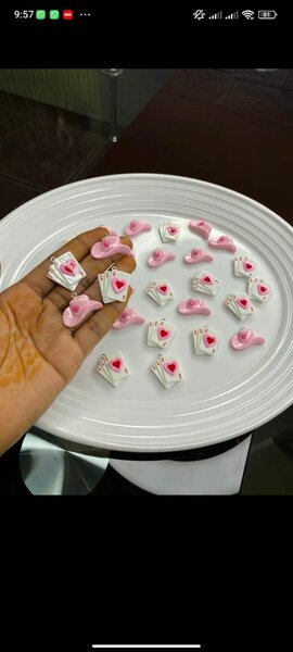 Charms en Résine Colorée