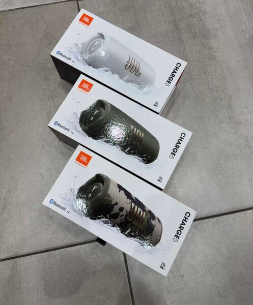 Brand new JBL CHARGE 5