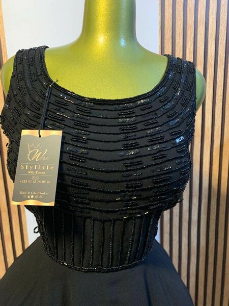 Robe noire élégante soirée