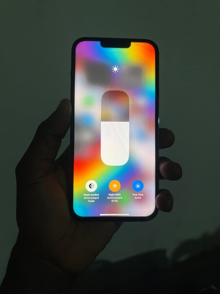 Smartphone avancé, modèle récent