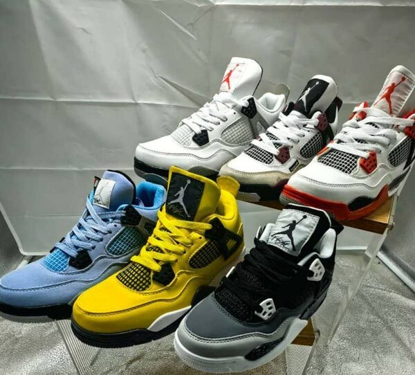 Jordan 4s