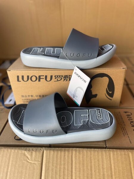 Claquettes confortables LUOFU