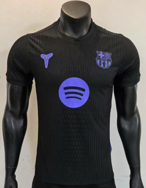 Maillot de football noir stylé