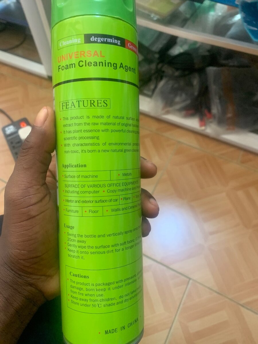 Foaming cleaning Agent